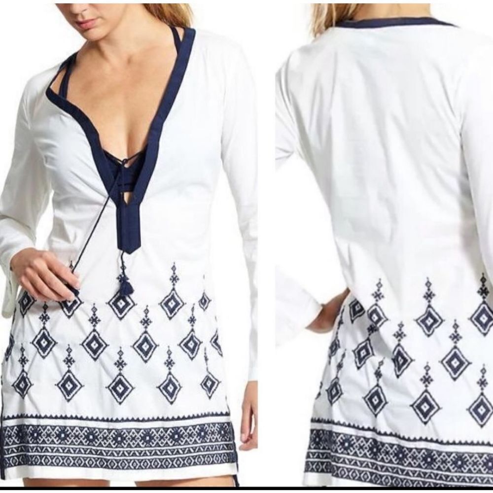 Athleta Kimssa Desert Diamond Tunic White with Navy Embroidery Sz Small
